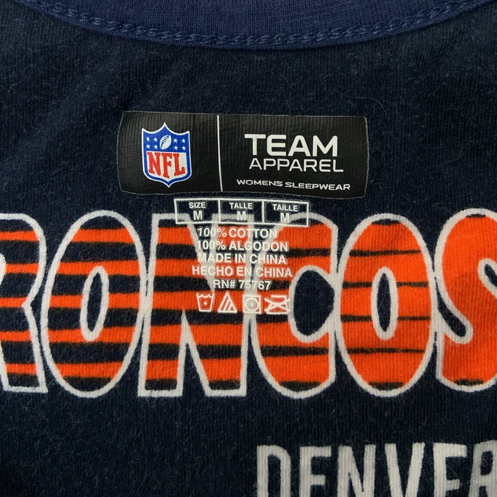 SOLD NWOT NFL Denver Broncos Razorback Tank Top - Picture 3 of 3